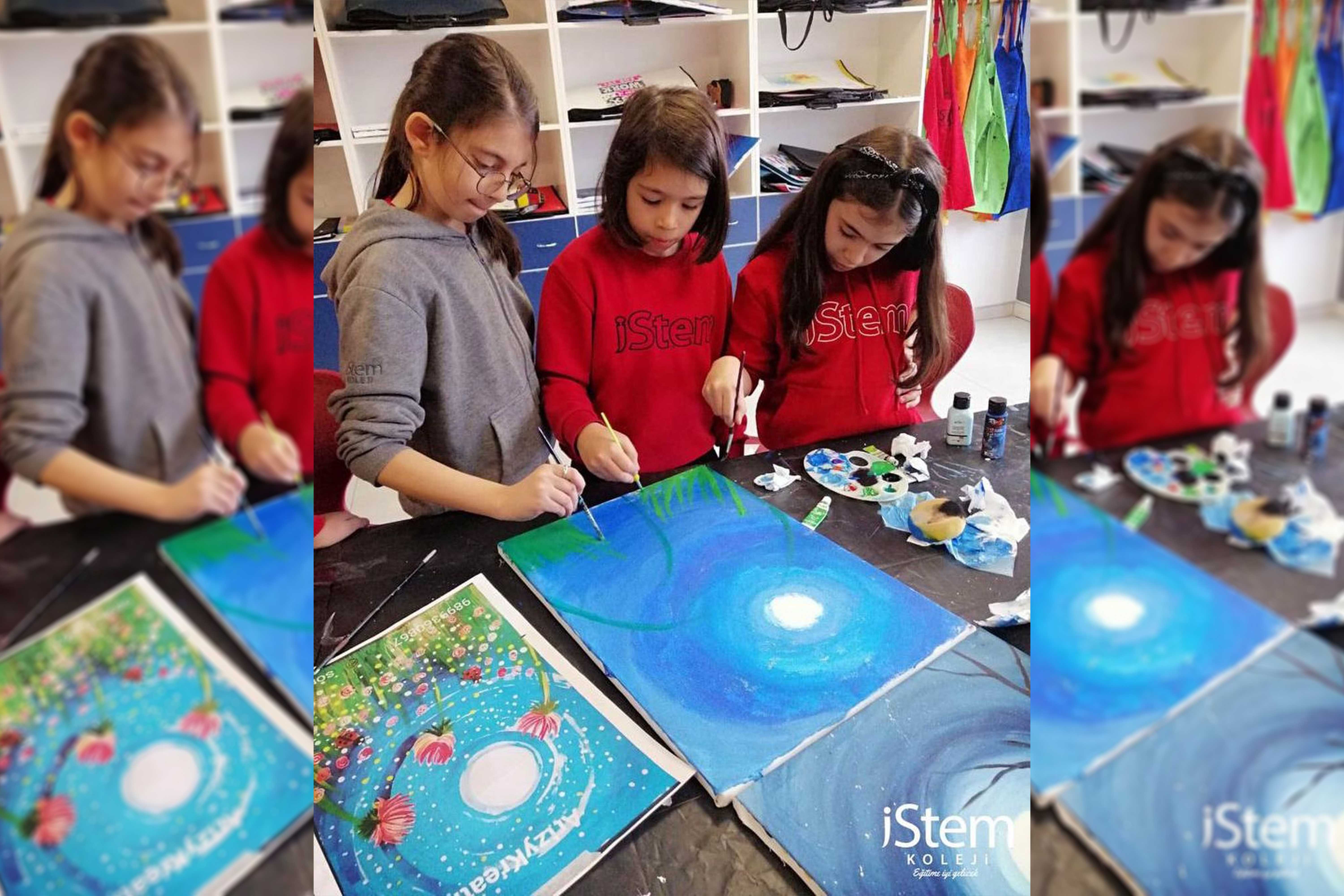 Ortaokul öğrencilerimiz ile Tuval üzerine akrilik boya tekniği çalışmaları yaptık.